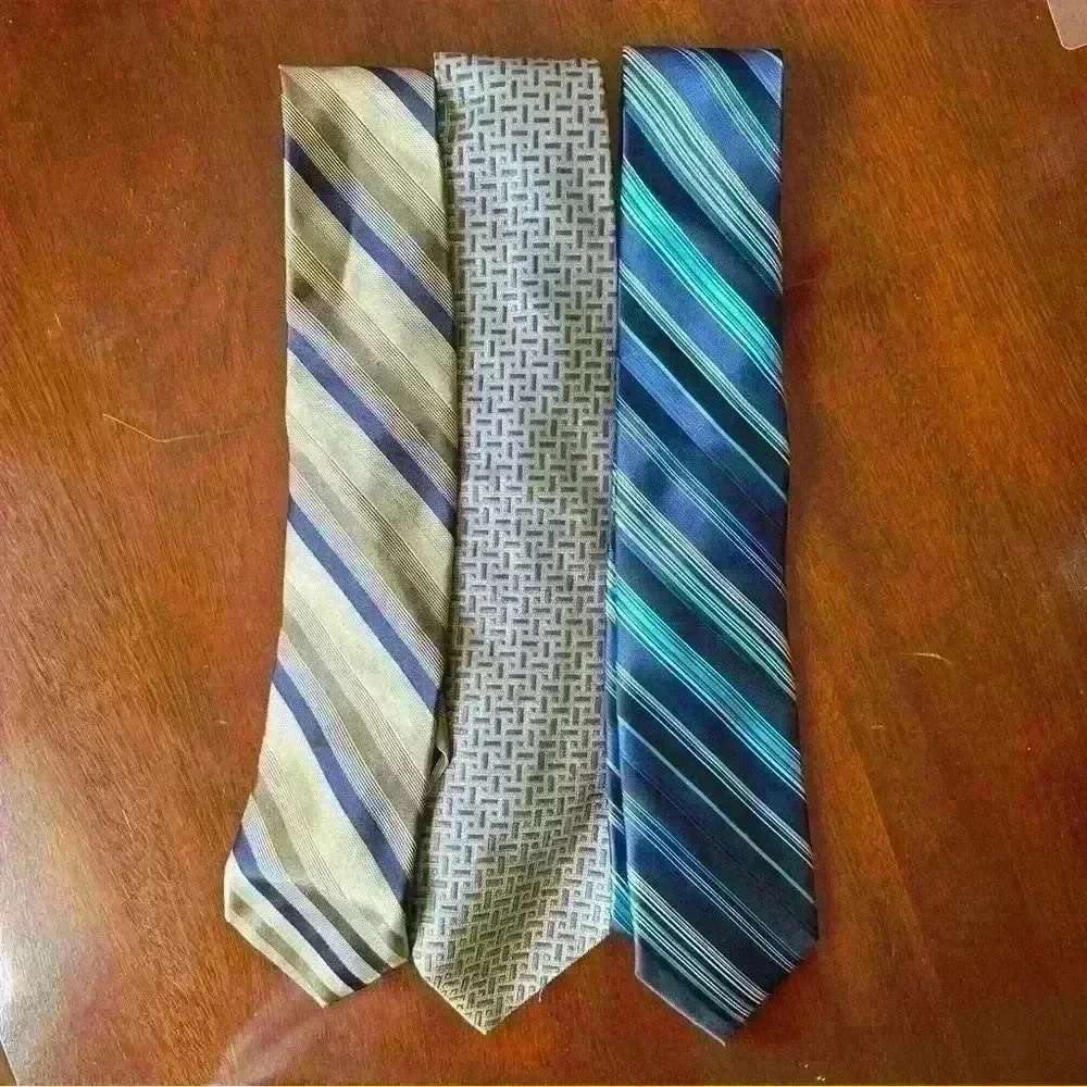 **Bundle** “Blue Tone” ties